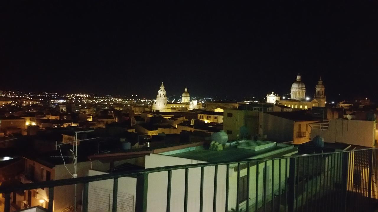 La Terrazza B&B Comiso Buitenkant foto