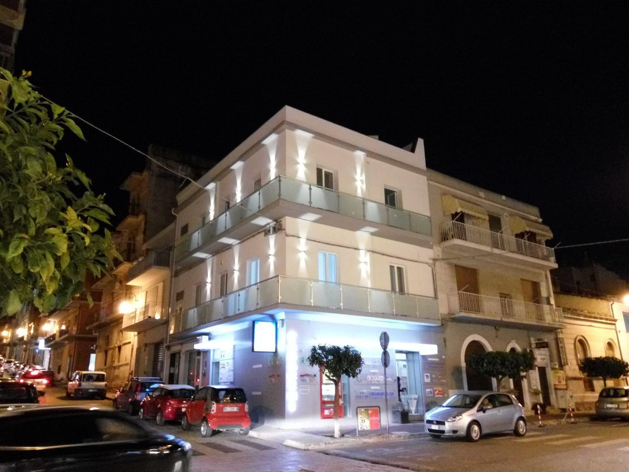 La Terrazza B&B Comiso Buitenkant foto